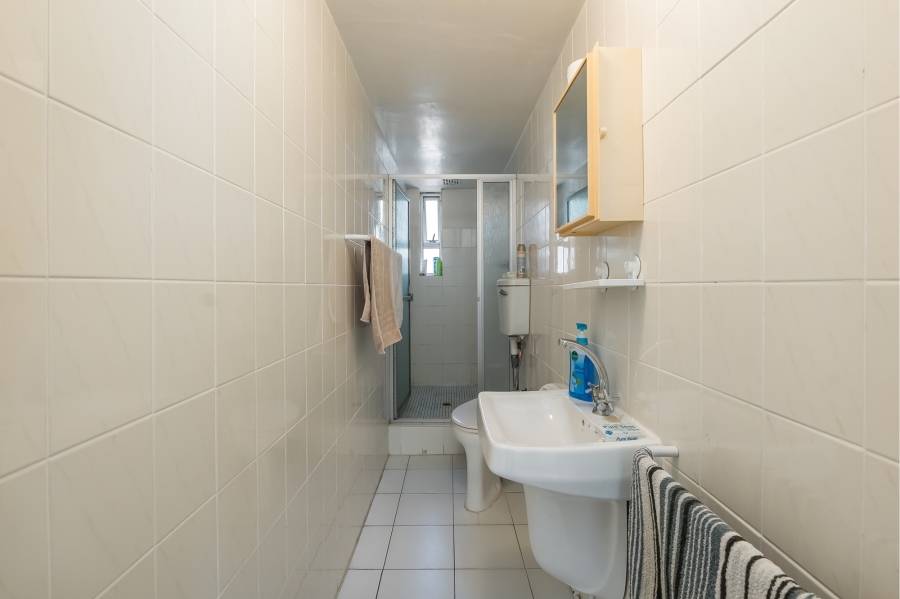 3 Bedroom Property for Sale in Sea Point Western Cape